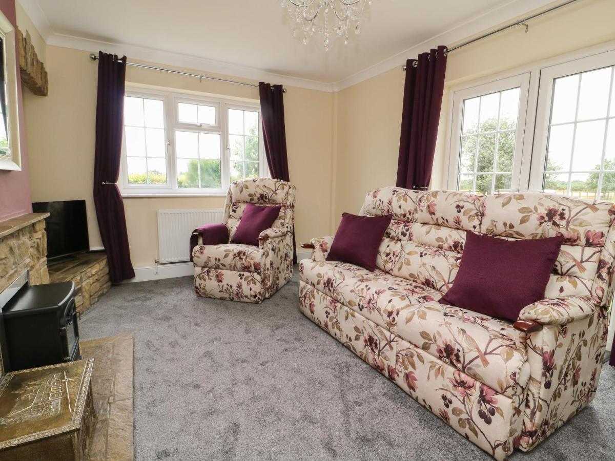 2 Crosslands Villa York Buitenkant foto